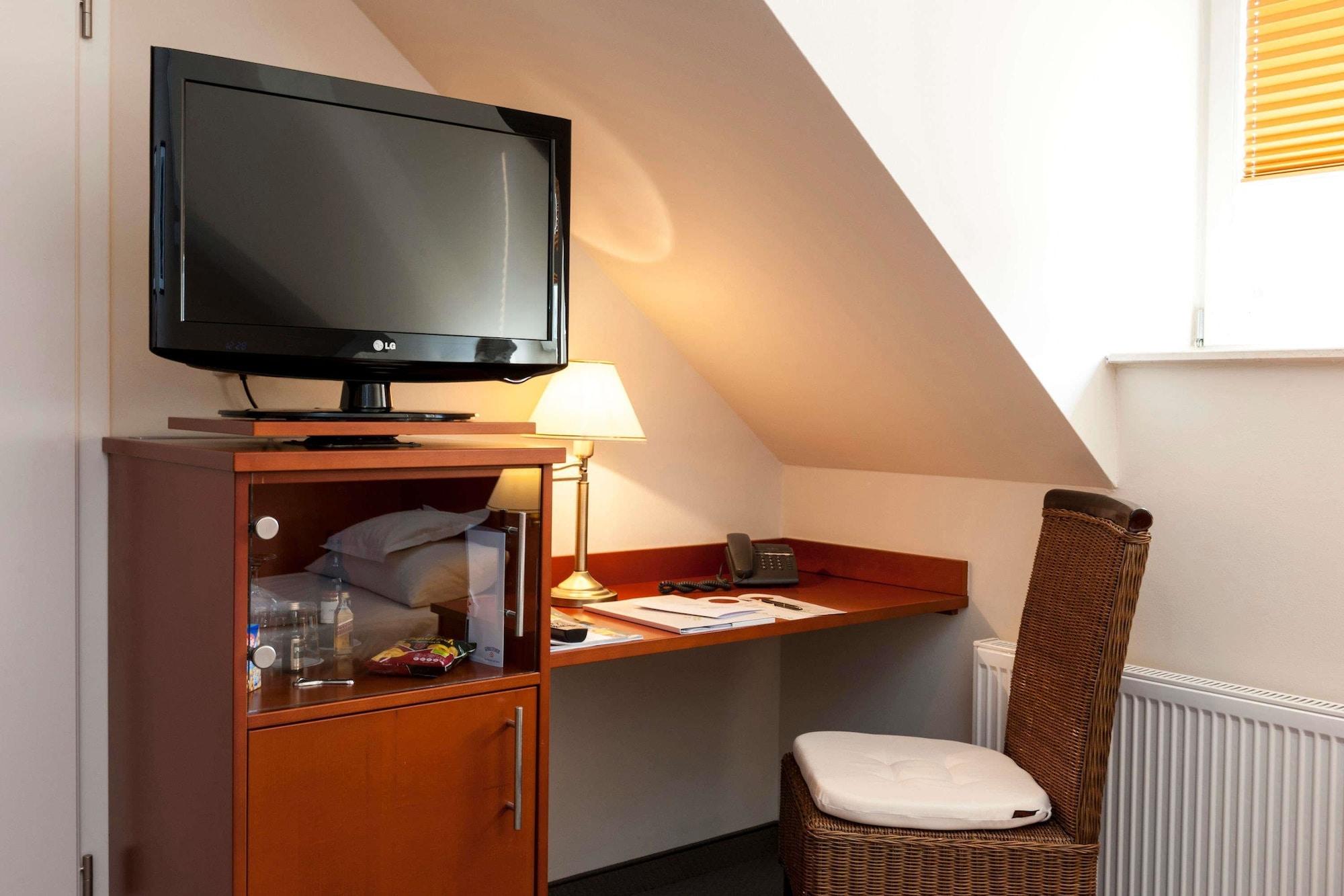 Wyndham Garden Quedlinburg Stadtschloss מראה חיצוני תמונה